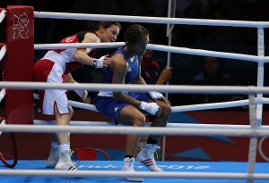 Katie Taylor (red) at London 2012